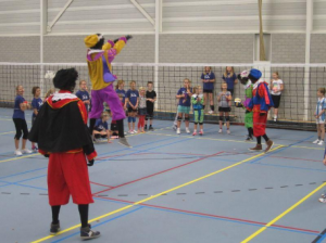 
                    De Sint is in het land!
                    